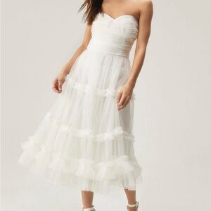 Nasty Gal NWT White Tulle Tiered Midi Dress size 2